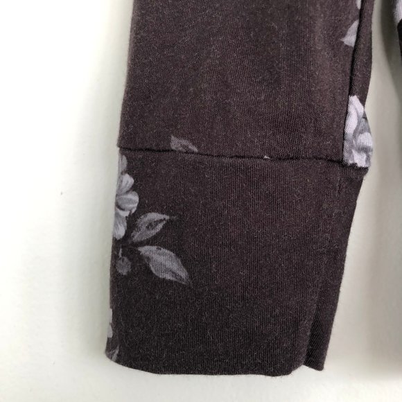 Long Sleeve Cotton Tee with Floral Design - Picture 7 of 16